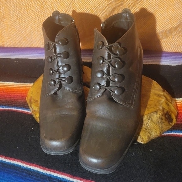 London Fog Women's Brown Ankle Boots Leather Upper Size 8M - Picture 3 of 11